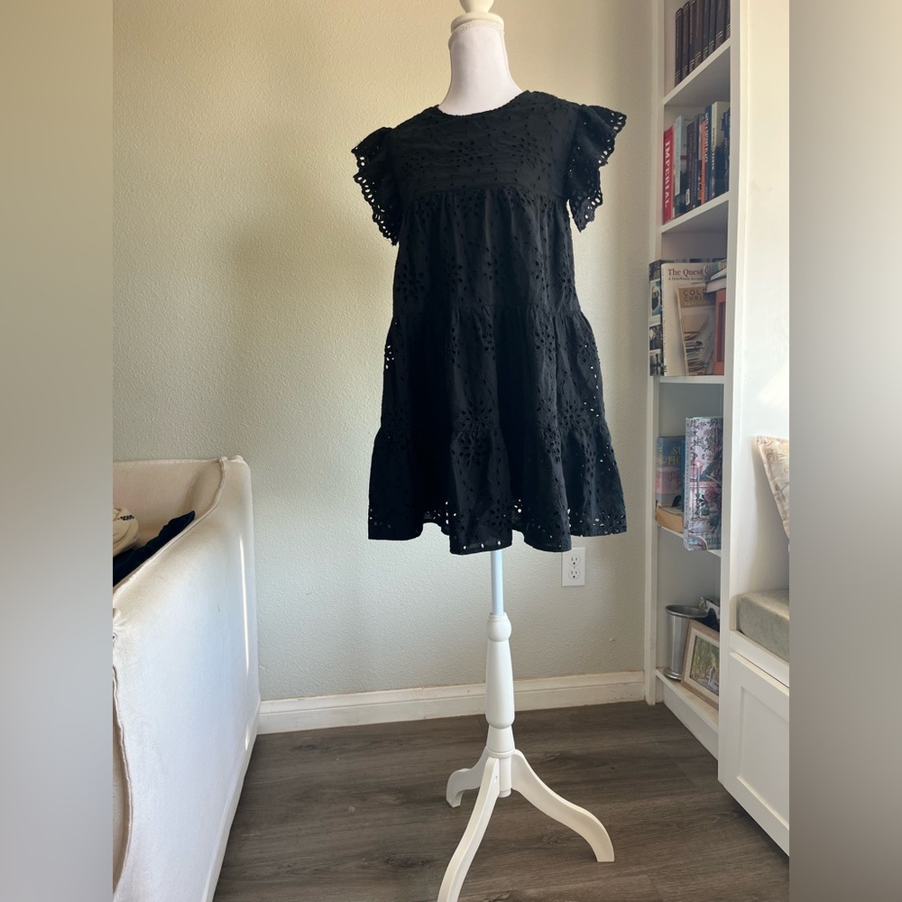 OLIVACEOUS Babydoll Black Eyelet Dress Size Small - Picture 2 of 4